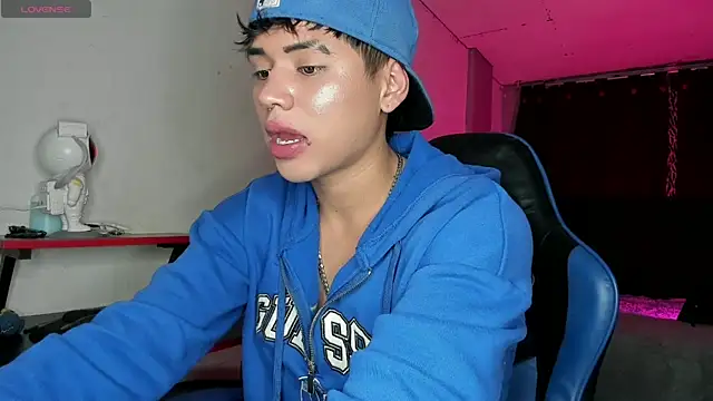 Jostin18 online show from April 10, 5:14 am