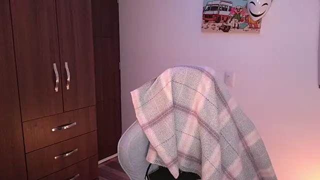 domsantiago  online show from November 21, 4:22 am