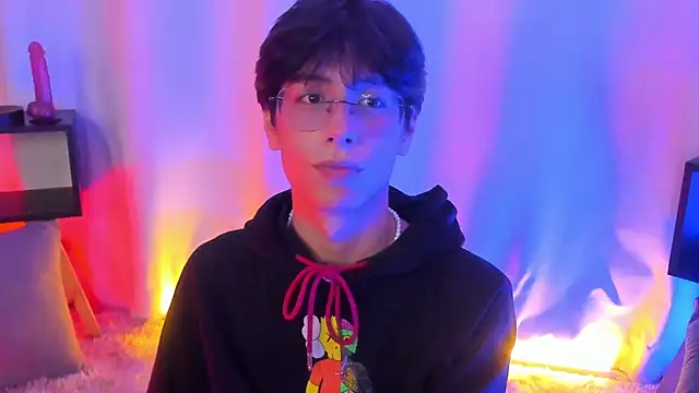 luixdust  online show from September 23, 6:35 am