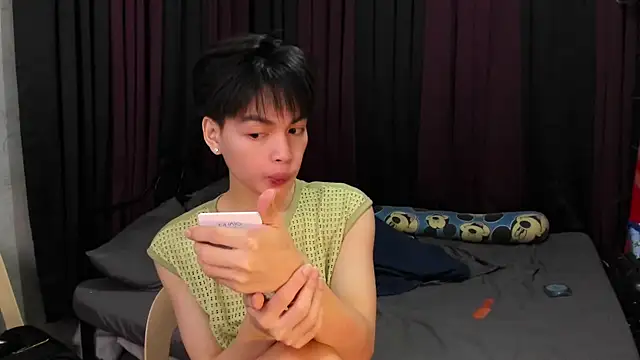 hotfreshdior online show from February 9, 2:44 pm