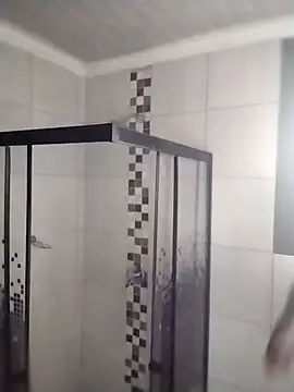 Bigcock10120 online show from November 1, 4:00 pm