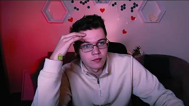 lucas long  online show from October 7, 7:07 pm