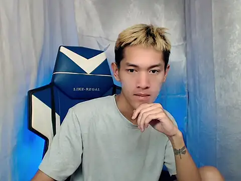 riks tyler online show from January 11, 7:28 pm