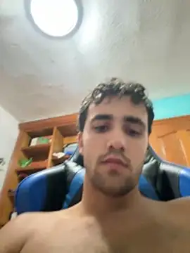 aavrdvh33 online show from October 31, 9:40 pm