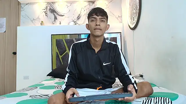 PRETTY SEX1 online show from November 28, 7:11 am