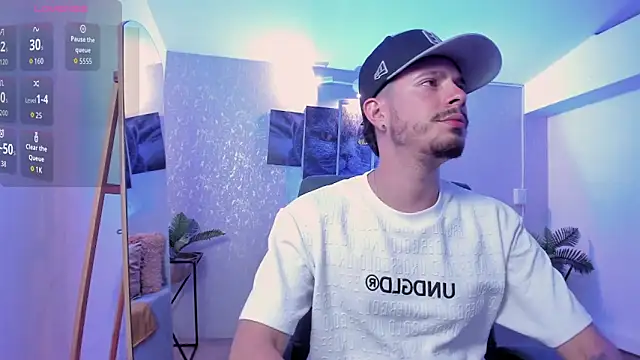 nils saint online show from December 18, 2:40 am