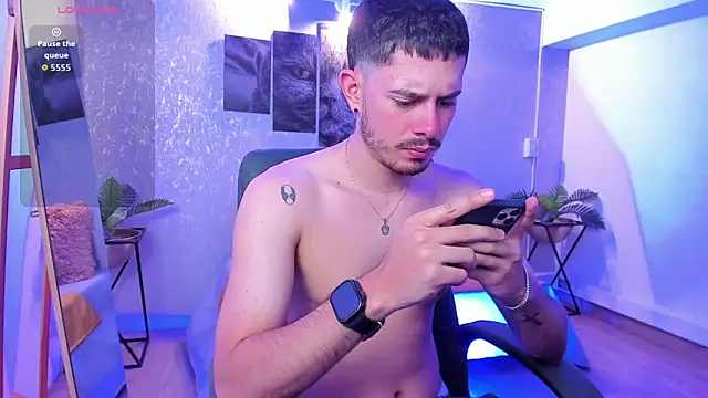 nils saint online show from December 15, 11:24 pm