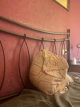 JoanGrx online show from October 10, 1:38 pm