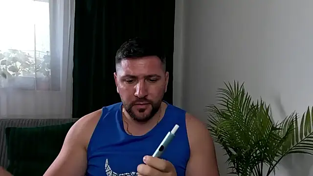 Gold Alpha Boy online show from May 26, 1:29 pm