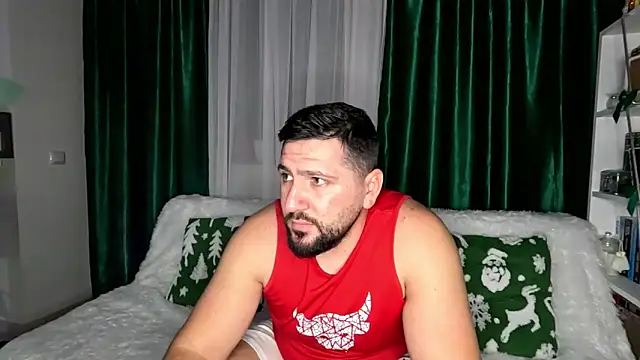 Gold Alpha Boy online show from December 15, 7:11 pm