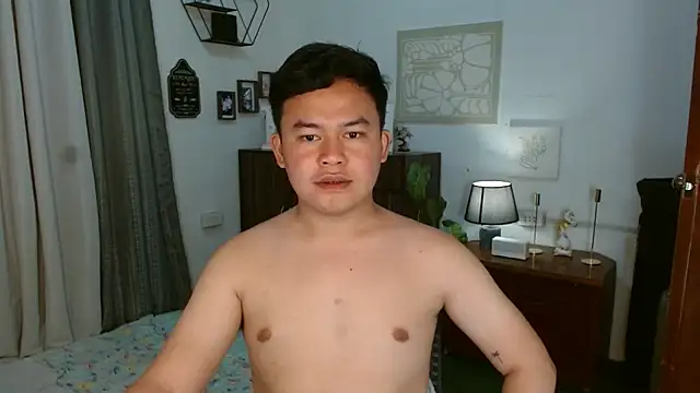 annocentboy online show from October 3, 9:58 am