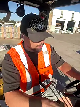 PuttieIn online show from September 26, 1:53 pm