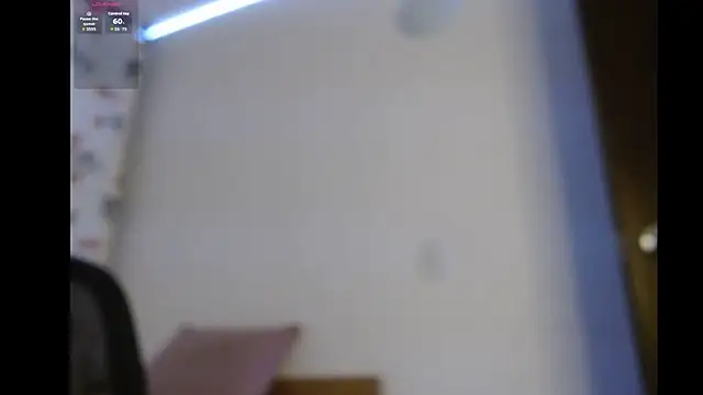 Snapshot of axel_davis_ chatting on October 22, 6:17 am axel davis online show from October 22, 6:17 am