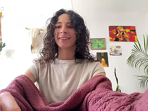 camille delrey online show from November 12, 3:40 pm