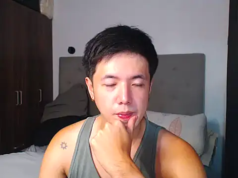 Addictiveboi online show from April 16, 10:37 am