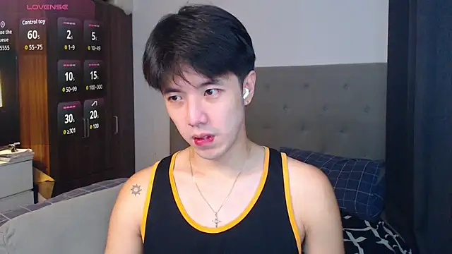 Addictiveboi online show from October 4, 3:11 am