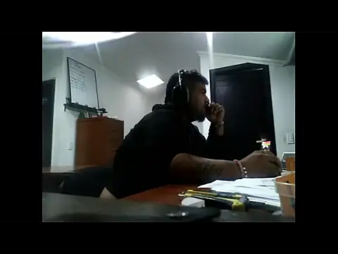 Rolo-Sumiso online show from November 7, 9:18 pm