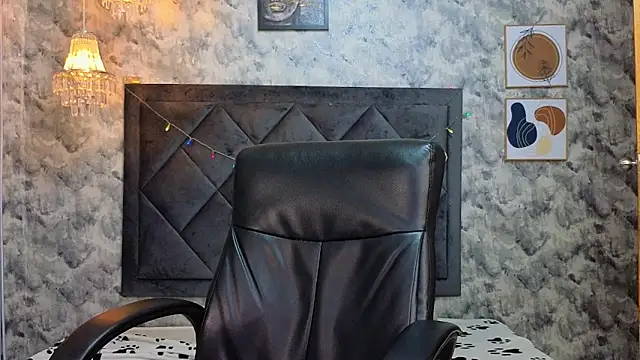 Apolo rousse1 online show from December 3, 12:05 am