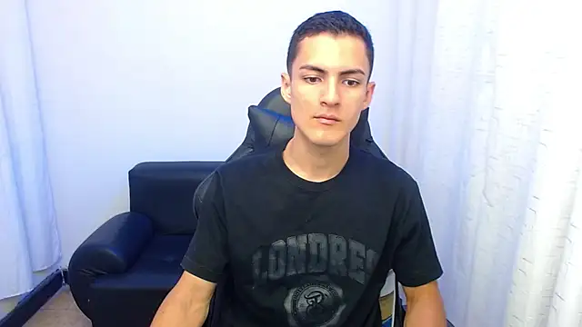 Matiius18 online show from February 7, 2:24 pm