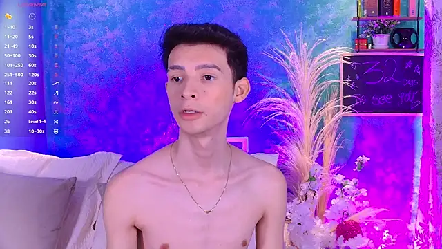 Snapshot of VicenteFerrer chatting on September 22, 4:17 pm VicenteFerrer online show from September 22, 4:17 pm