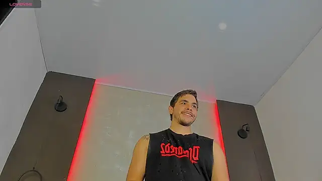 Liam walk  online show from March 10, 2:06 am