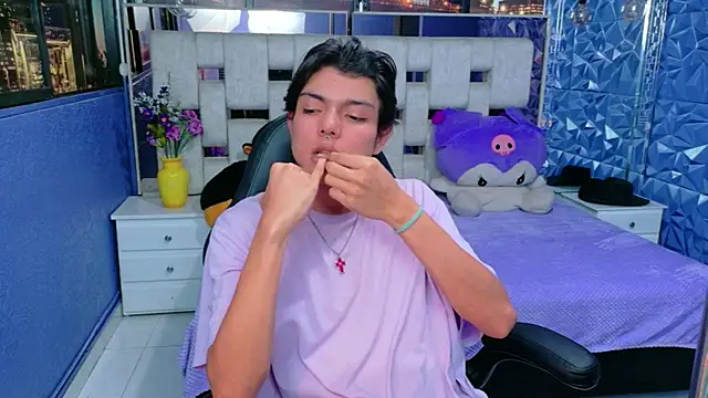 alandelrey57 online show from April 9, 2:12 pm