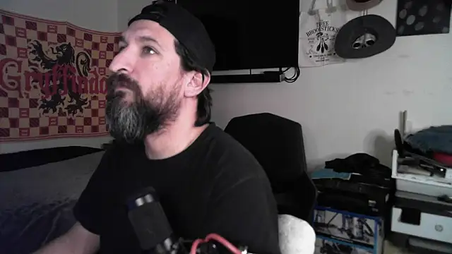 DevilPup75  online show from February 8, 7:47 am