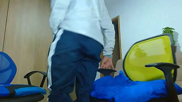 skinny23cm online show from September 21, 2:01 am