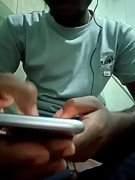 monubigcoock online show from December 3, 4:02 pm