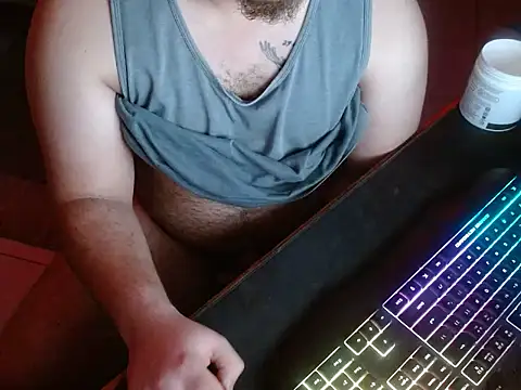 Snapshot of Luacsboy22 chatting on October 27, 11:29 pm Luacsboy22 online show from October 27, 11:29 pm
