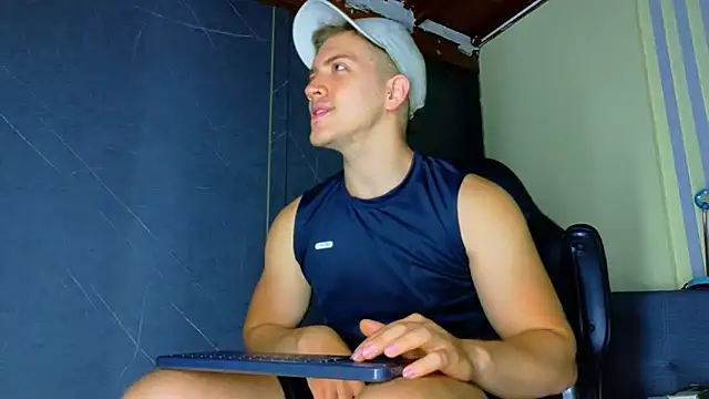 ALANNFERRER online show from March 29, 10:37 am