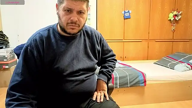 Badeanzug online show from November 13, 4:55 pm