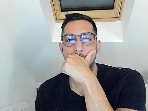 sweetoyboy777 online show from October 4, 1:43 am