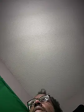 Triggerhappycj100 online show from March 3, 9:28 am