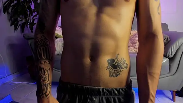 Leo santoro online show from February 24, 2:18 pm