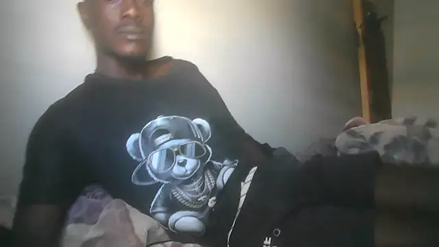 cuminsidebby online show from March 31, 9:11 am