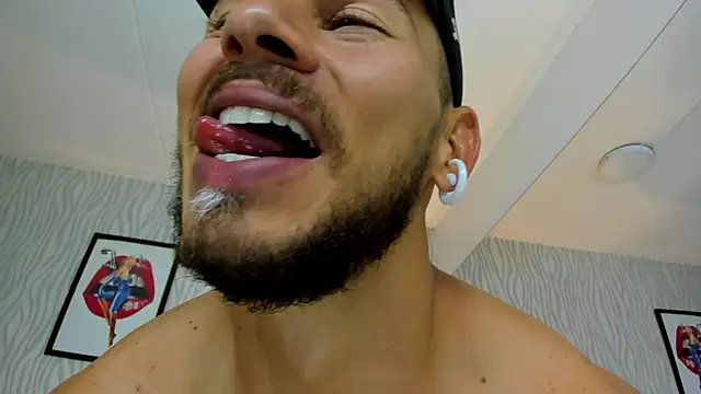 dylan jacobx online show from November 7, 3:32 am