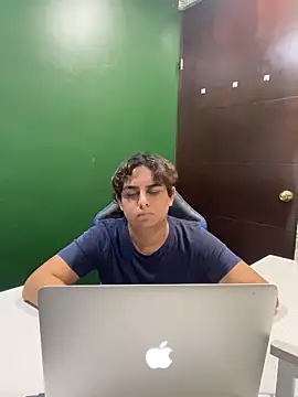 Thiagoforyou online show from November 21, 4:44 am