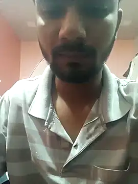 Snapshot of ZZiraa chatting on October 20, 5:06 pm ZZiraa online show from October 20, 5:06 pm