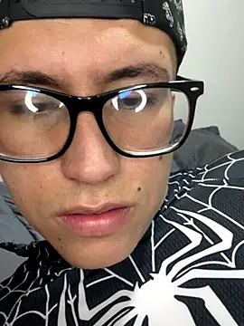 Kurtxxx22 online show from November 1, 5:11 am