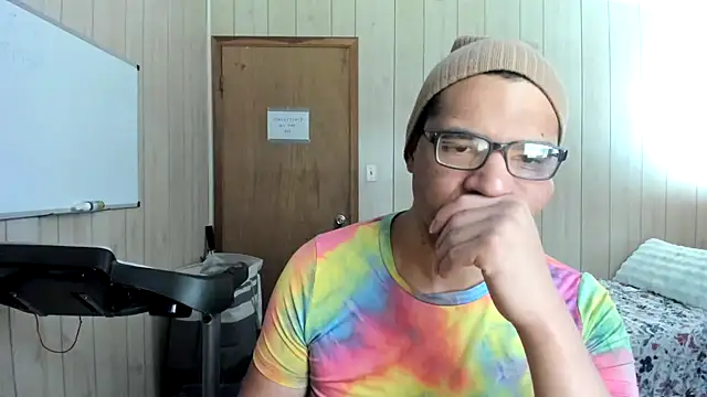 NaturalBeautyQueen online show from September 29, 7:10 pm