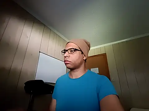 NaturalBeautyQueen online show from September 24, 2:37 pm