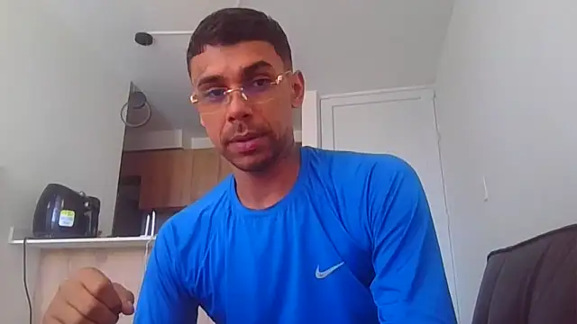 allanjones15 online show from September 9, 6:40 pm