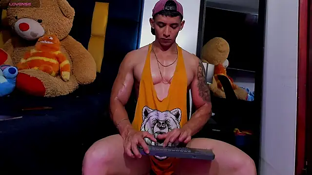 Evan Storn online show from October 24, 3:52 am