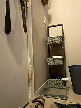 bearcub300 online show from October 30, 10:55 pm