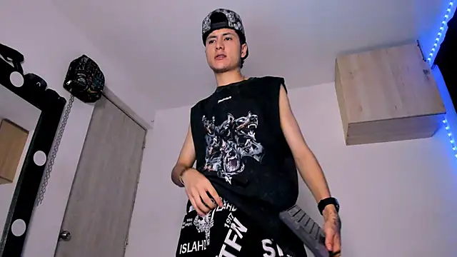 Mateo Escobar online show from September 12, 12:54 am