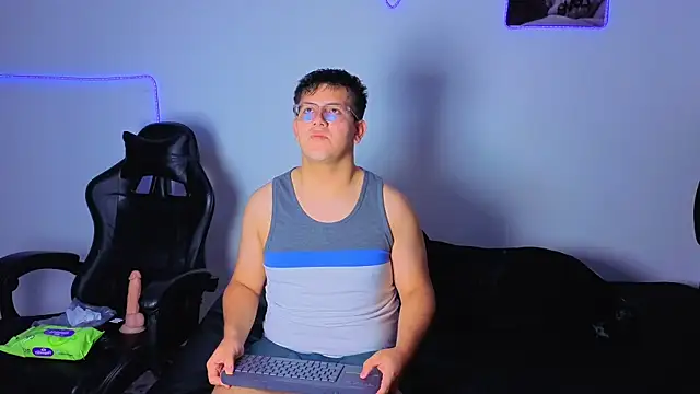 Ryan Doretti online show from November 28, 11:06 pm