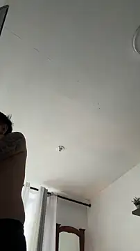 chris suarez online show from March 9, 8:25 pm