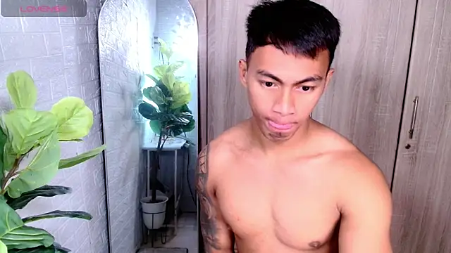 PinooyMilker online show from March 22, 5:51 pm