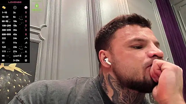 OliverSport online show from March 14, 11:17 am